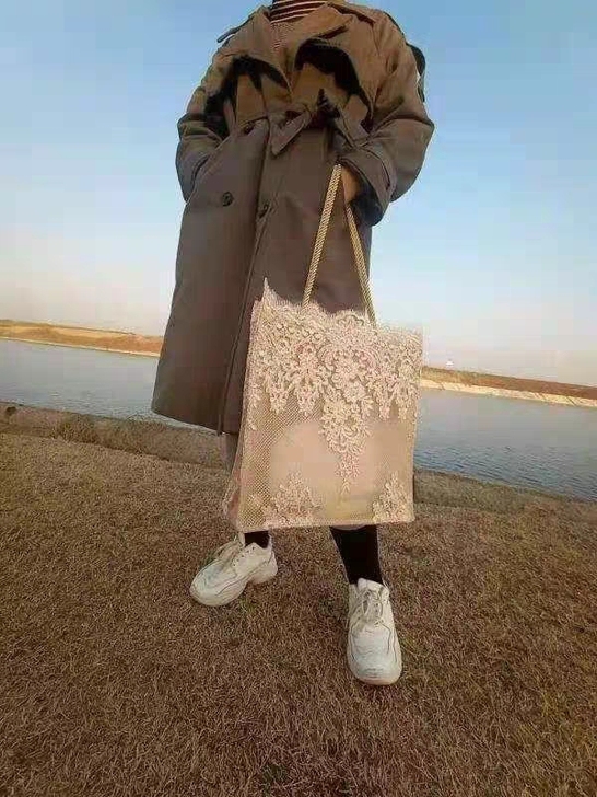 米黄色蕾丝购物包拎包，全新，不议价不退换