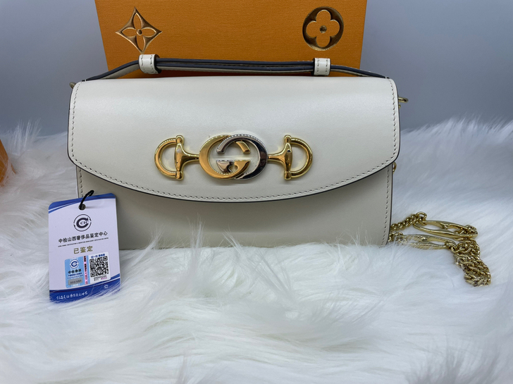 古驰猪鼻子zumi 98新 专柜购入 已做...