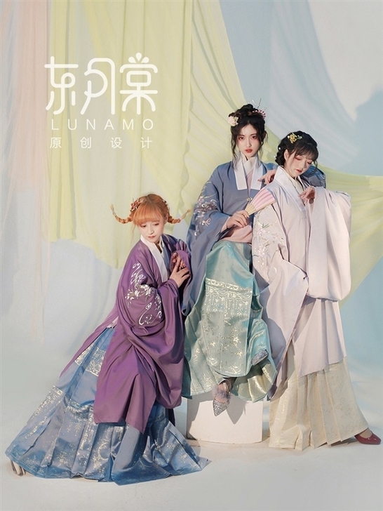 东月棠 店铺同名款平价汉服明制披风女绣花大...