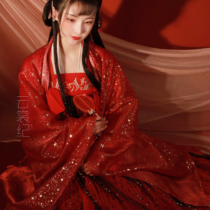 东月棠 退坑出 全套在 只穿过一次 上身巨美