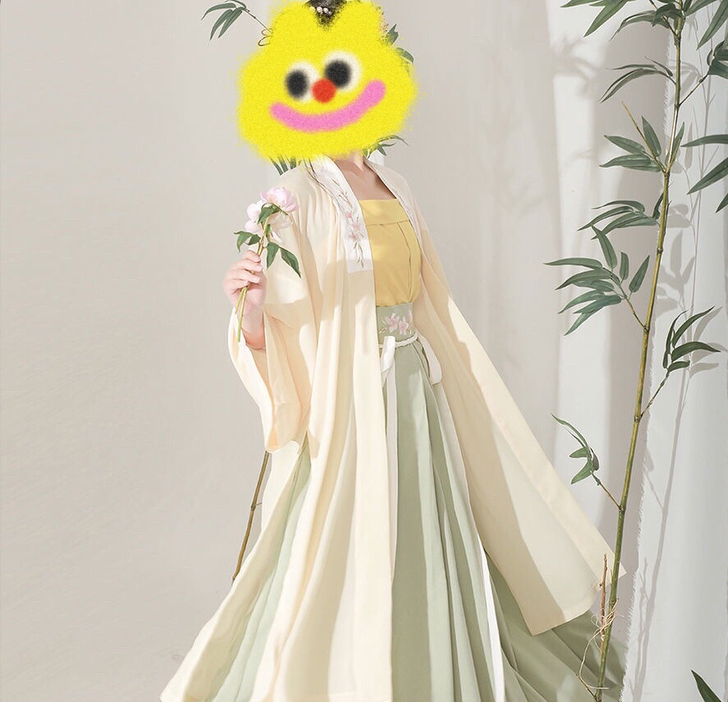 汉服低价转卖啦！只穿过一次！送步摇，腰带，...