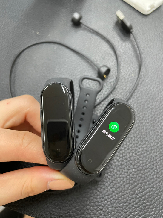 小米手环5 NFC版，成色95新，带充电器...