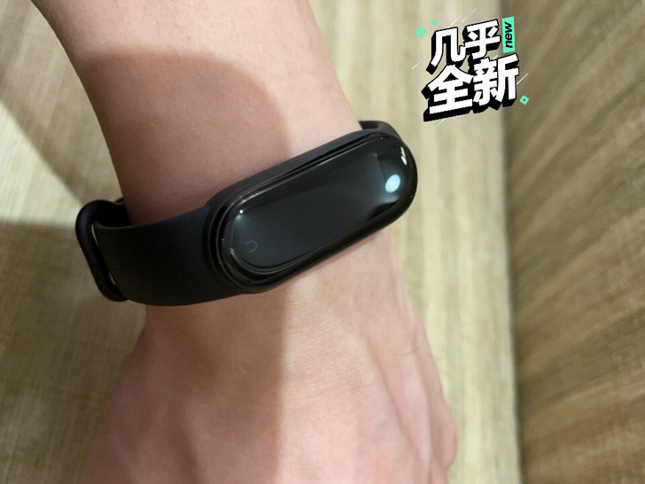小米手环5NFC  唯一磨损见图