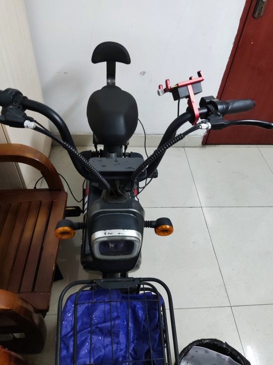 五羊电动车，1年多，3月电池在卖车的地方换...