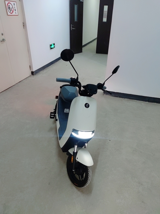 九号A30C电动车 全新一周