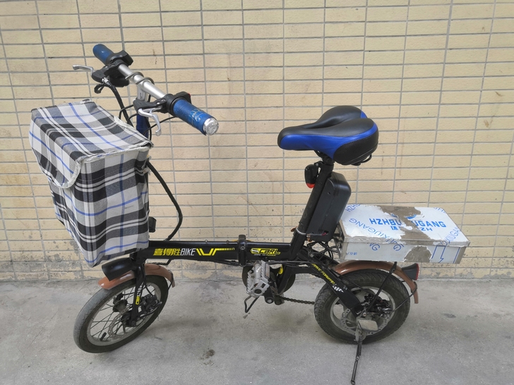出一辆14寸折叠小电，之前上班代步，买了小...