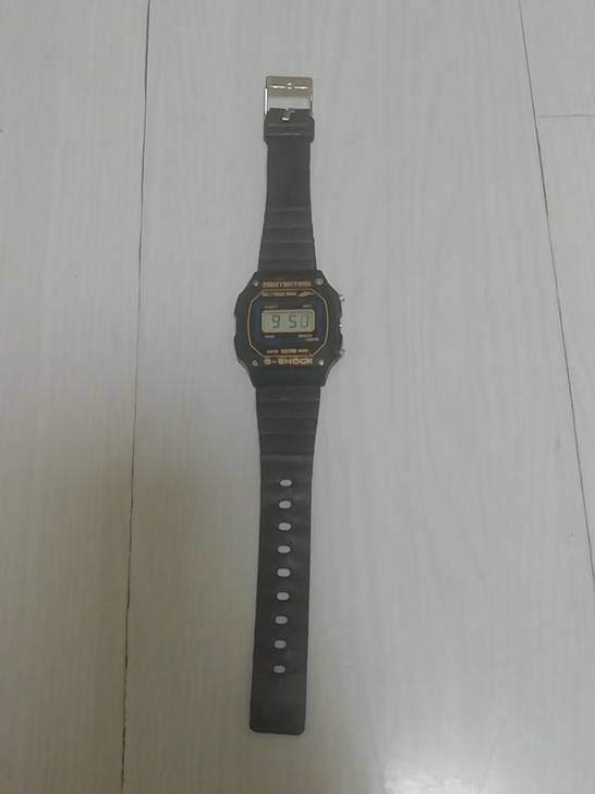 怀旧老物件八十年代电子手表品相完好走时正常...