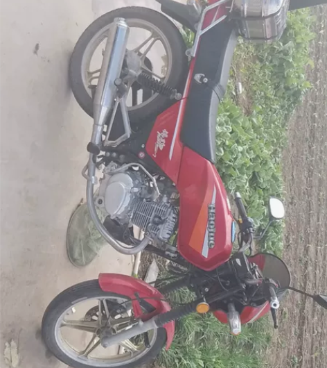 豪爵摩托车125启东市吕四港镇自提 感兴趣...