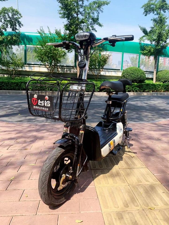 转让二手台铃电动车啊成色好九成新啊