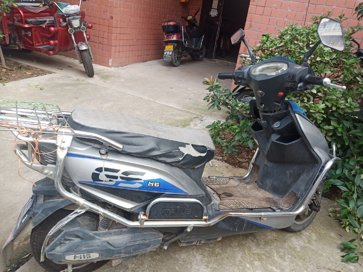 台铃电动车，轮胎电瓶新换的，72，32，有...