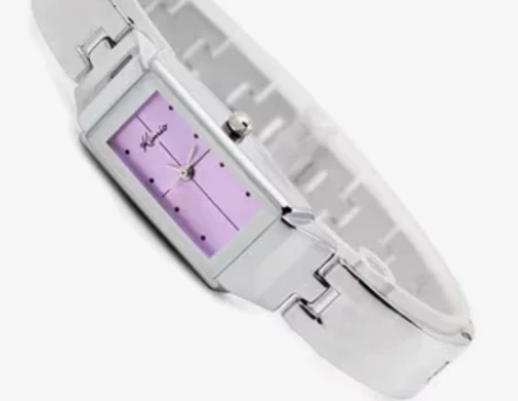 银色表链、紫色表盘的腕表 仅戴过几次 带包...