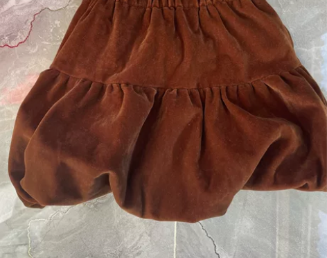 女童丝绒加绒花苞裙,100码,几乎全新,满...