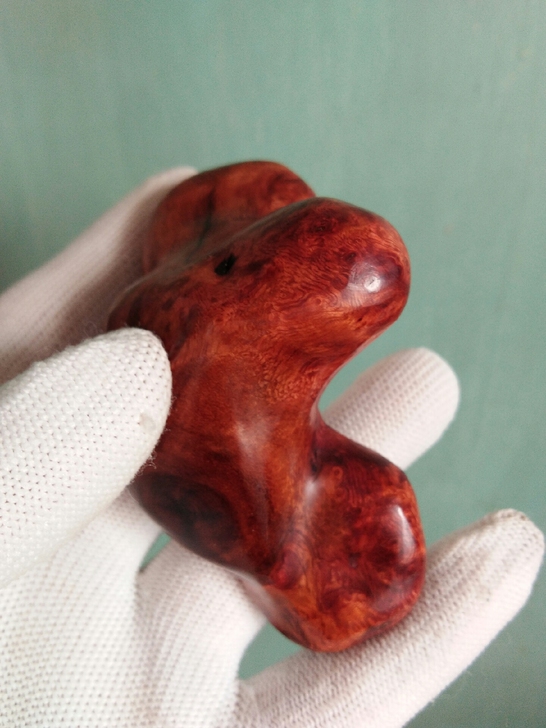 火琉璃老料手把件