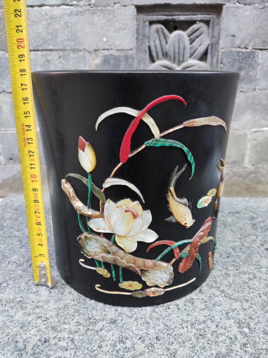 小叶紫檀的老笔筒 镶嵌南红松石青金石罗甸寿...