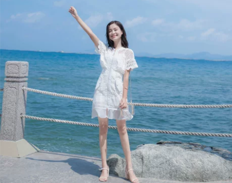 2021夏季新款女装冷淡风极简气质鱼尾荷叶...
