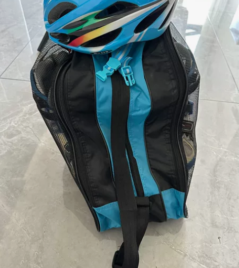 米高旱冰鞋男＋全套防护用品 便宜转 在广场...