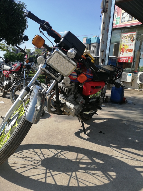 不可以上牌。建议同城来买  感兴趣的话点#...