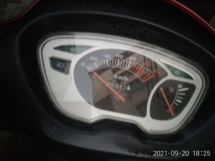 山洋 踏板摩托车，19年上户。全车原装！必...