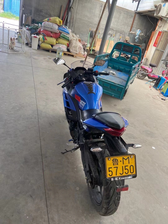 小忍者400双R水冷，里程1000左右