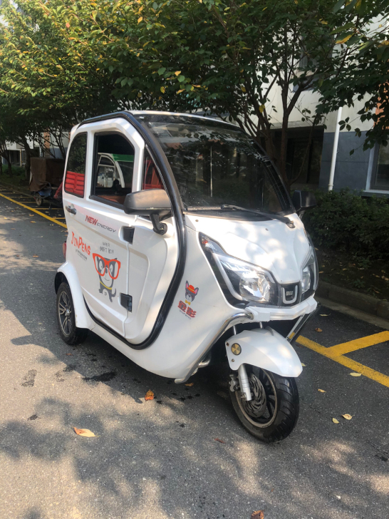 金彭三轮车  买的时候一万三  超长续航版...