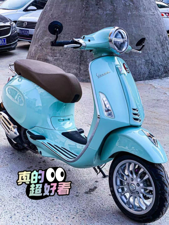 21年4月份上牌vespa春天150薄荷绿...