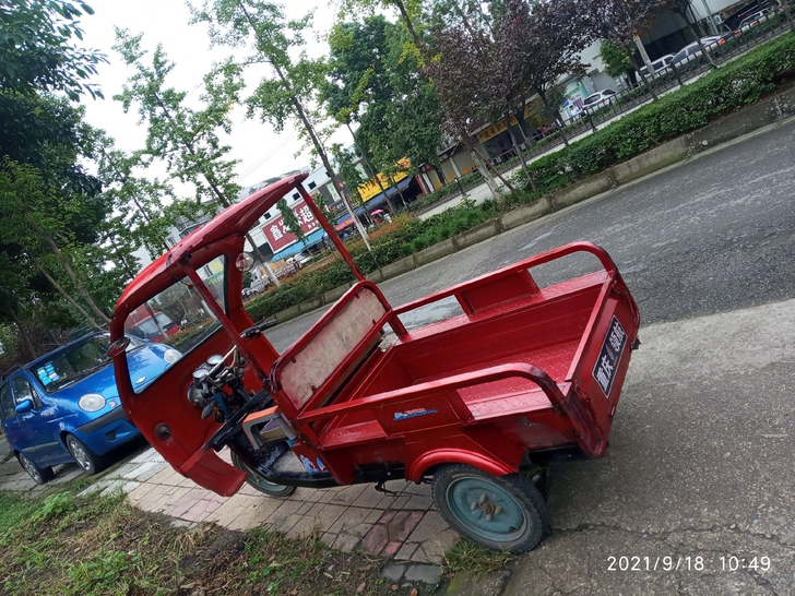 72V六个大电瓶，跑得远劲大好骑