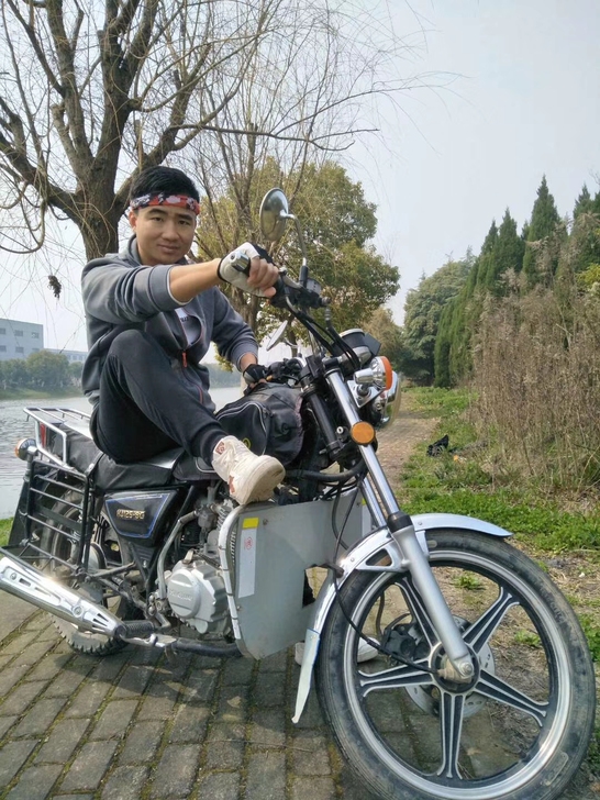 豪爵 125-8c摩托车一部 ，成色 新旧...