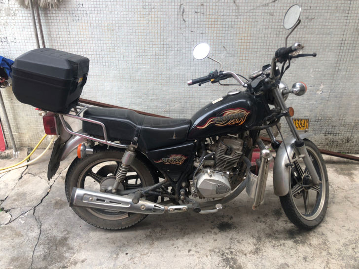 2011年豪爵摩托车，125c，车况精品，...