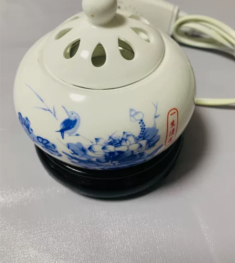 电子香薰炉，疫情原因现有小量清货处理 可沉...