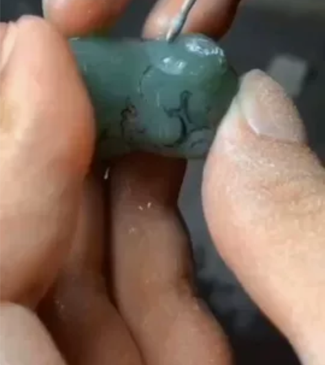 #稀缺收藏来拼手速 玉雕貔貅，玉石和田玉翡...