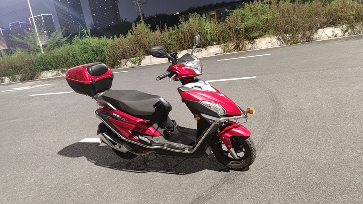 豪爵vs125e  2020年9月上牌，国...