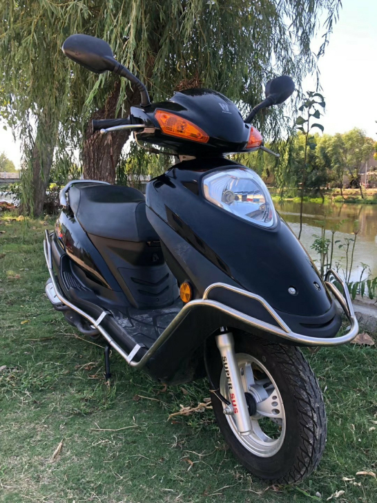 豪爵宇钻125cc 国四排放，二手摩托车精...