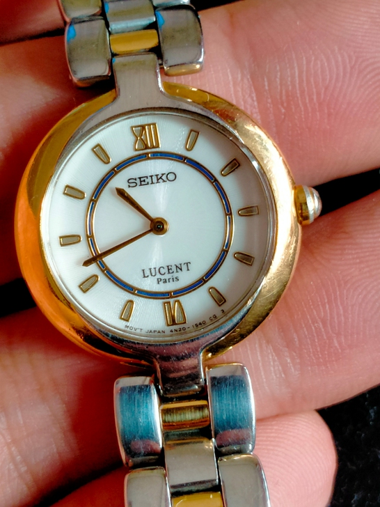 精工女表。正品原装日本精工石英表。走时精准...