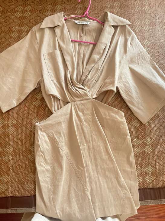 ZARA 漏腰短袖包臀裙 实体店买的 m码