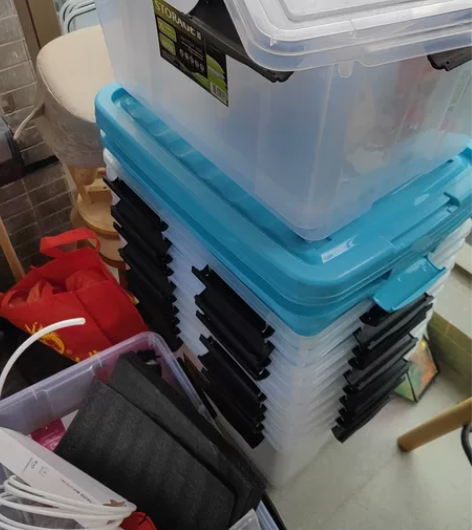 闲置整理箱（55L），大概数量在12个（3...