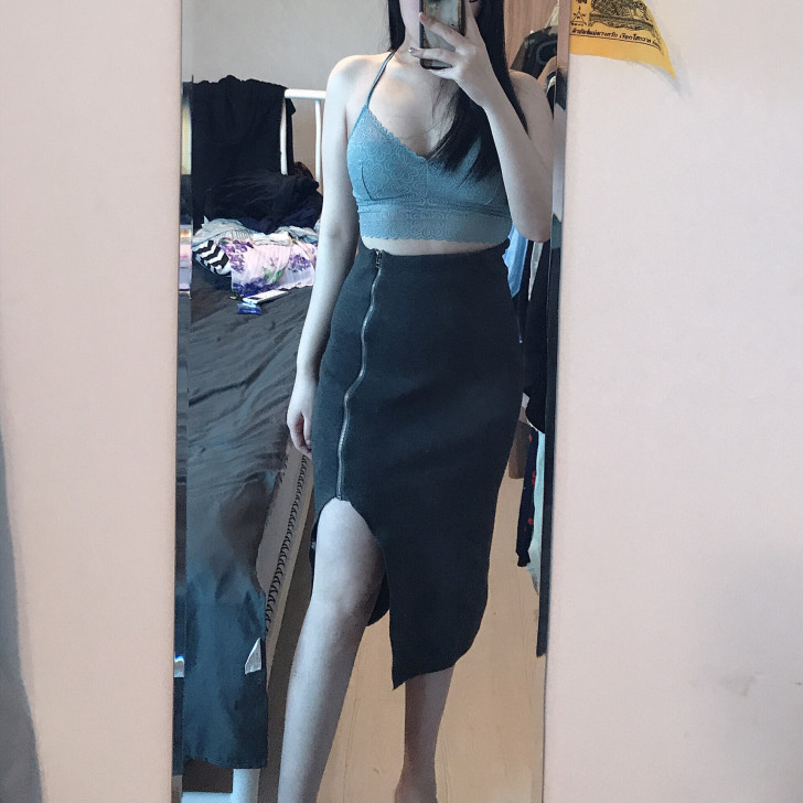 针织灰色包臀裙