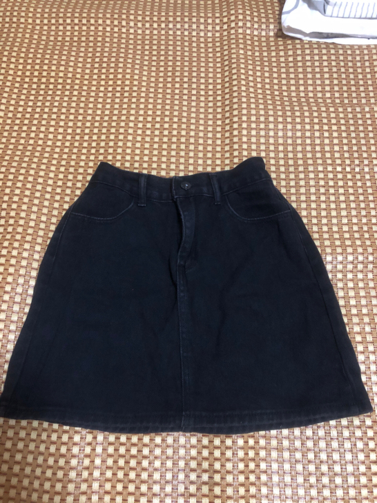 黑色牛仔复古A字裙 后面松紧腰头 s m码...