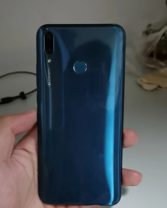 华为畅享9plus   4+64G  ，平...