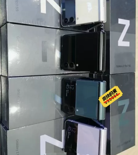 三星ZFlip3轻盈小巧，外屏拍照，支持多...