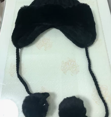 雷锋帽/毛质顺滑，柔软/适合在冬天佩戴/男...