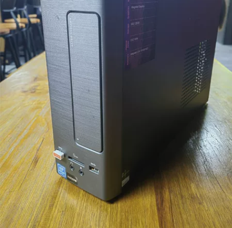 华硕台式机，小机箱，功能都好，仅限本地自提...