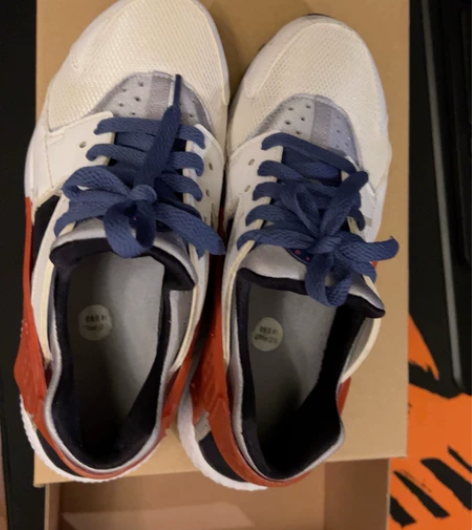 耐克女鞋夏季新款华莱士大童鞋运动休闲缓震跑...