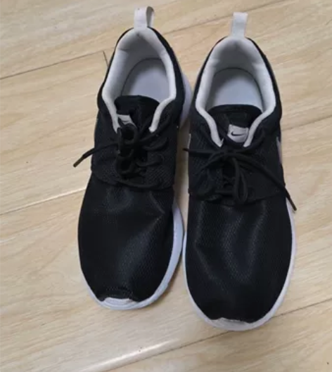 NIKE耐克 ROSHE RUN 运动休闲...