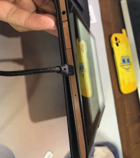 e人e本 T9s  2+64G， 三网4G...