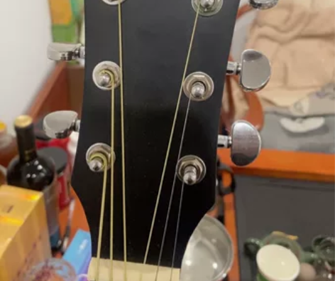 s1民谣吉他，换了新琴，所以出手 感兴趣的...