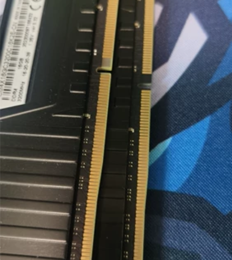 美商海盗船内存条复仇者2条 两条16G 3...