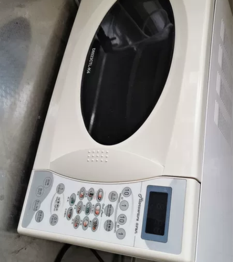 格兰仕微波炉，火力强劲。 感兴趣的话点“我...