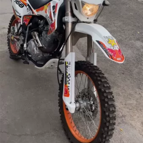 900公里准新250cc越野摩托车 感兴趣...