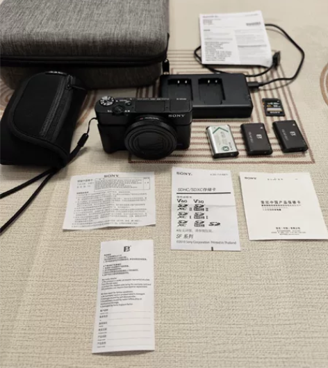 Sony索尼黑卡7 口袋相机 微单 去年1...