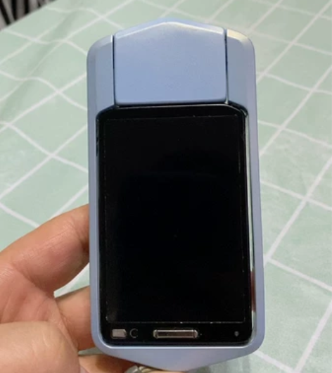 卡西欧美颜自拍数码相机具体型号不详。成色不...